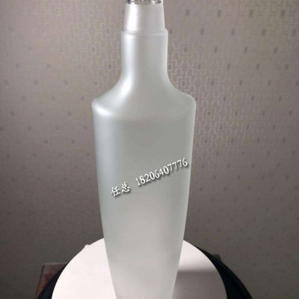 山东晶玻集团的玻璃酒瓶的蒙砂技术